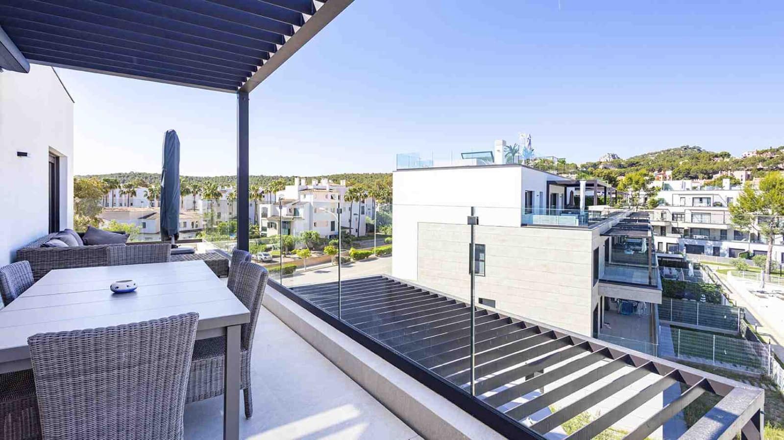 2 soverom Penthouse til salgs i Santa Ponsa med svømmebasseng - € 1 085 000 (Ref: 8343734)
