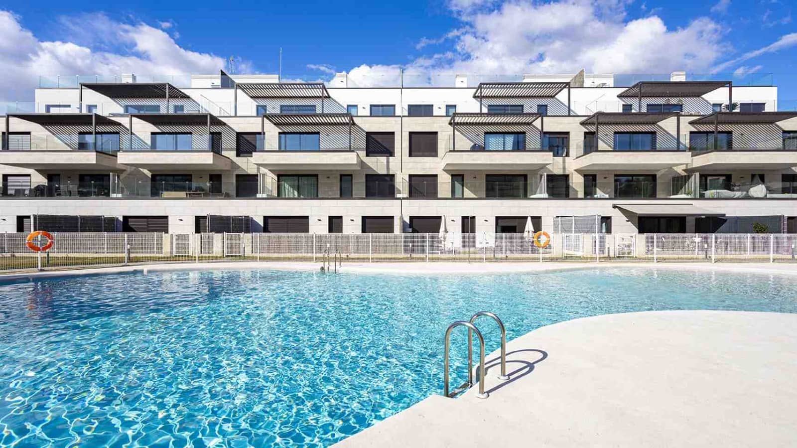 2 soverom Penthouse til salgs i Santa Ponsa med svømmebasseng - € 1 085 000 (Ref: 8343734)