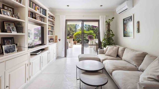 4 soveværelse Villa til salg i Santa Ponsa, Calvià med swimmingpool - € 1.750.000 (Ref: 8358203)