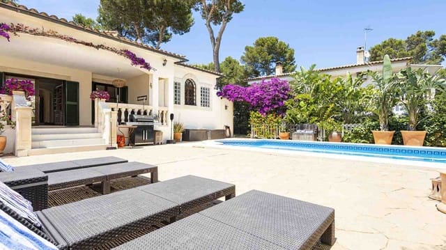 4 soveværelse Villa til salg i Santa Ponsa, Calvià med swimmingpool - € 1.750.000 (Ref: 8358203)