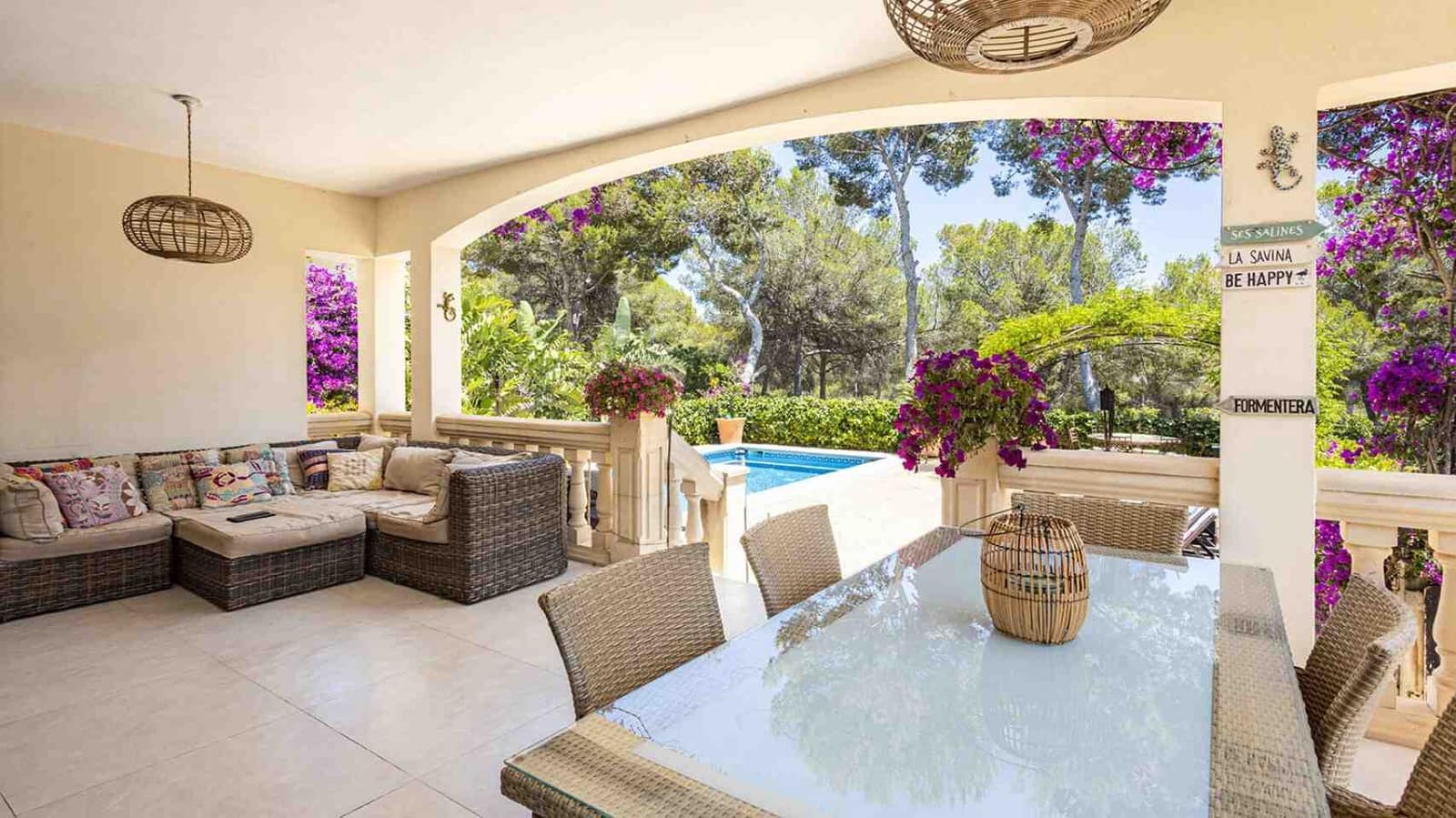 4 soveværelse Villa til salg i Santa Ponsa med swimmingpool - € 1.750.000 (Ref: 8358203)