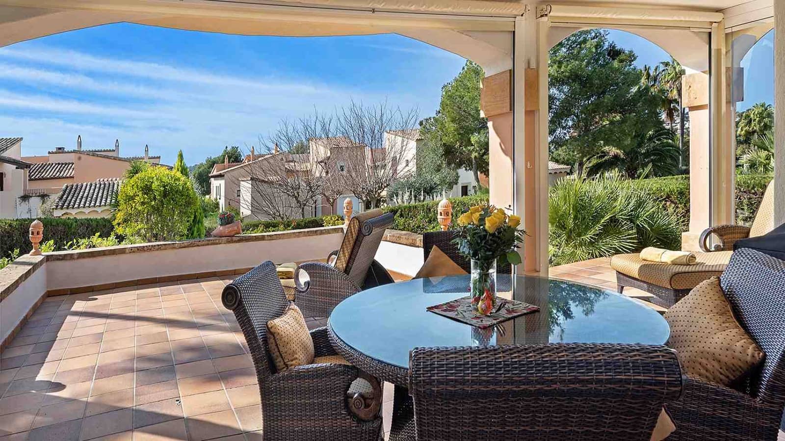 3 sypialnia Apartament na sprzedaż w Santa Ponsa z basenem - 1 800 000 € (Ref: 8384192)