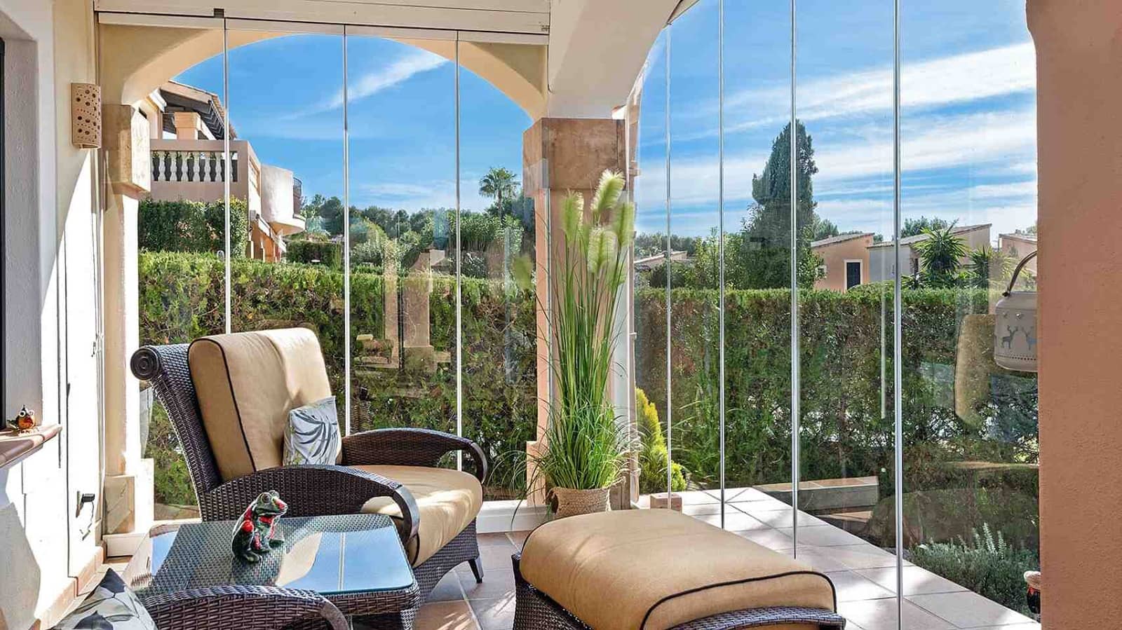 3 sypialnia Apartament na sprzedaż w Santa Ponsa z basenem - 1 800 000 € (Ref: 8384192)