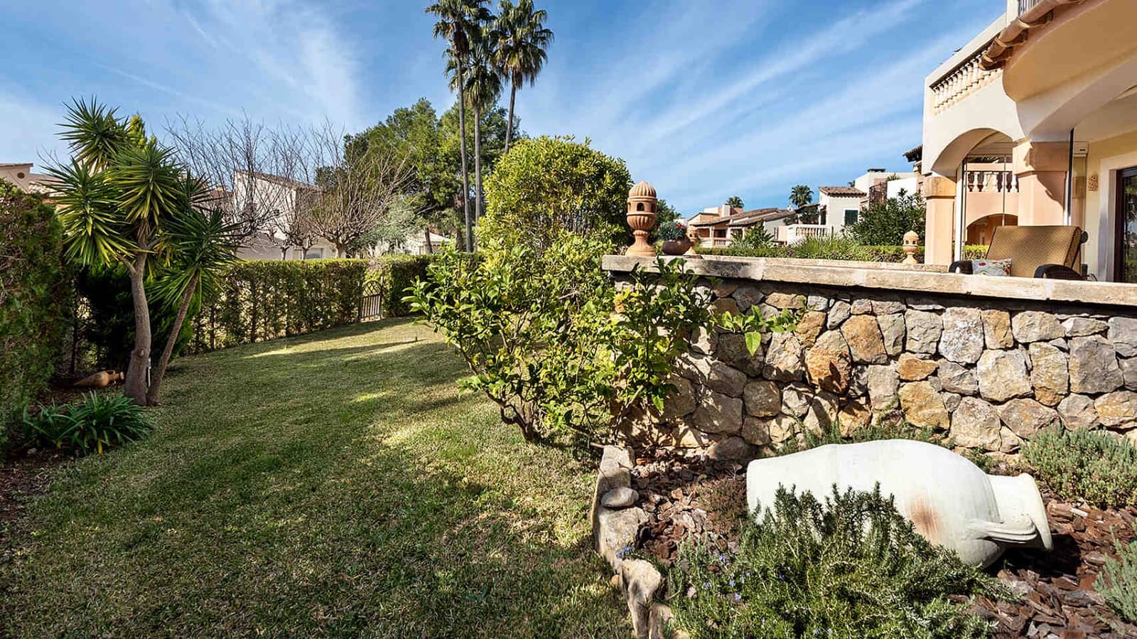 3 sypialnia Apartament na sprzedaż w Santa Ponsa z basenem - 1 800 000 € (Ref: 8384192)