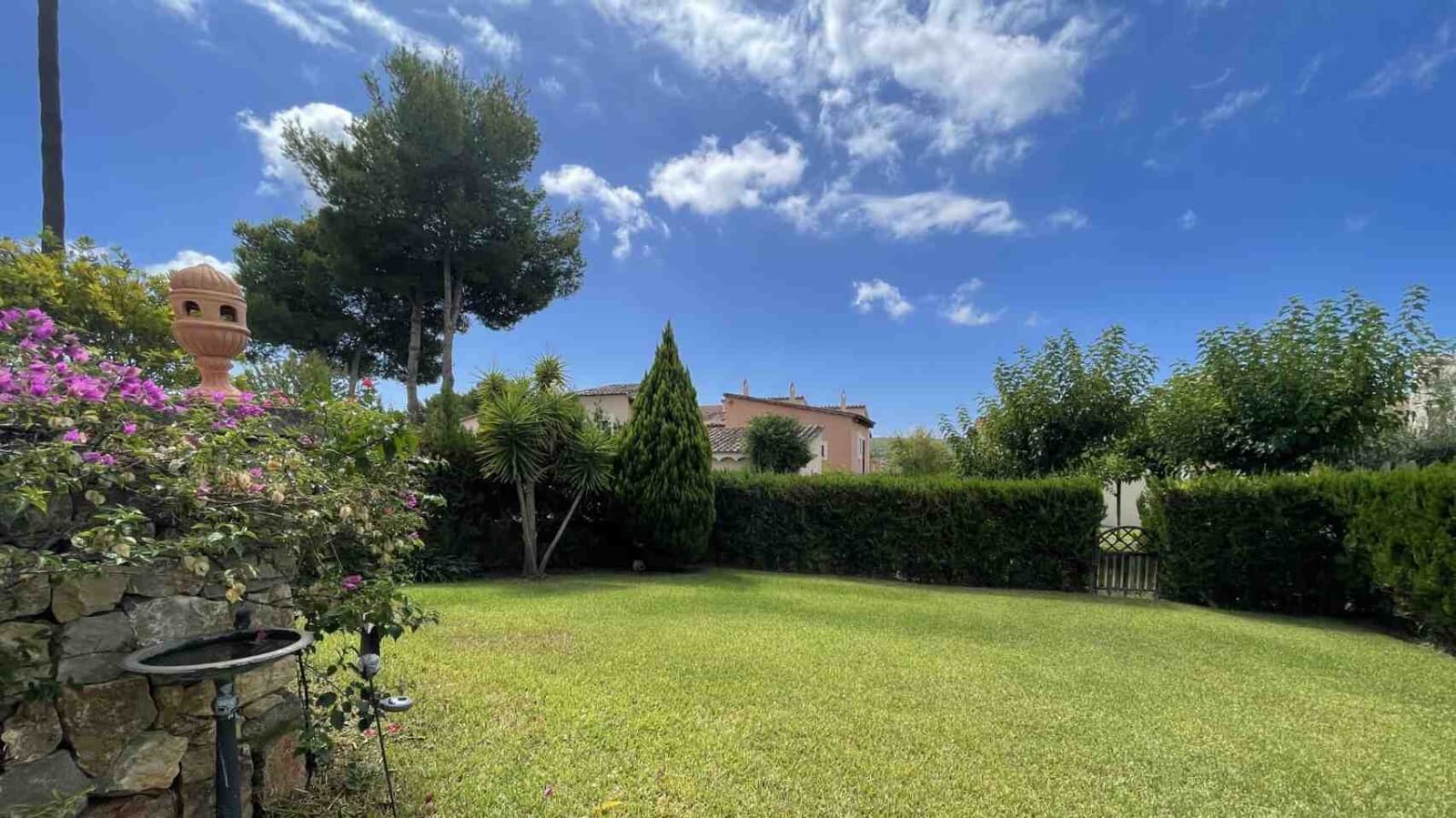 3 sypialnia Apartament na sprzedaż w Santa Ponsa z basenem - 1 800 000 € (Ref: 8384192)