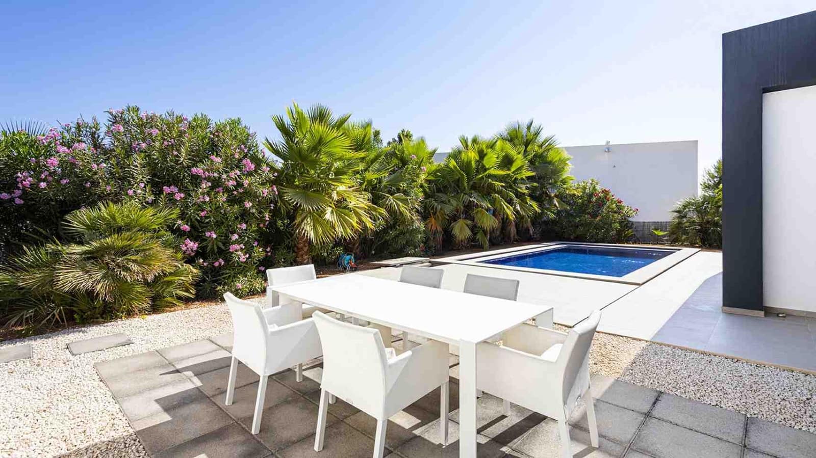 4 bedroom Villa for sale in Santa Ponsa with pool - € 2,250,000 (Ref: 8471271)