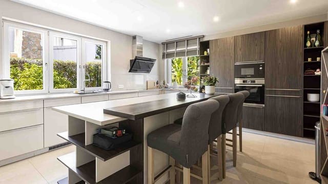 4 Zimmer Villa zu verkaufen in Santa Ponsa, Calvià mit Pool - 2.250.000 € (Ref: 8471271)