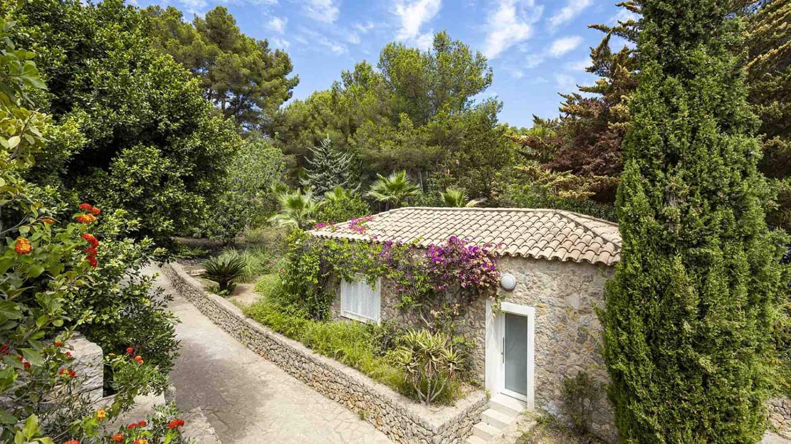 6 soverom Villa til salgs i Cala Fornells med svømmebasseng - € 7 900 000 (Ref: 8471273)