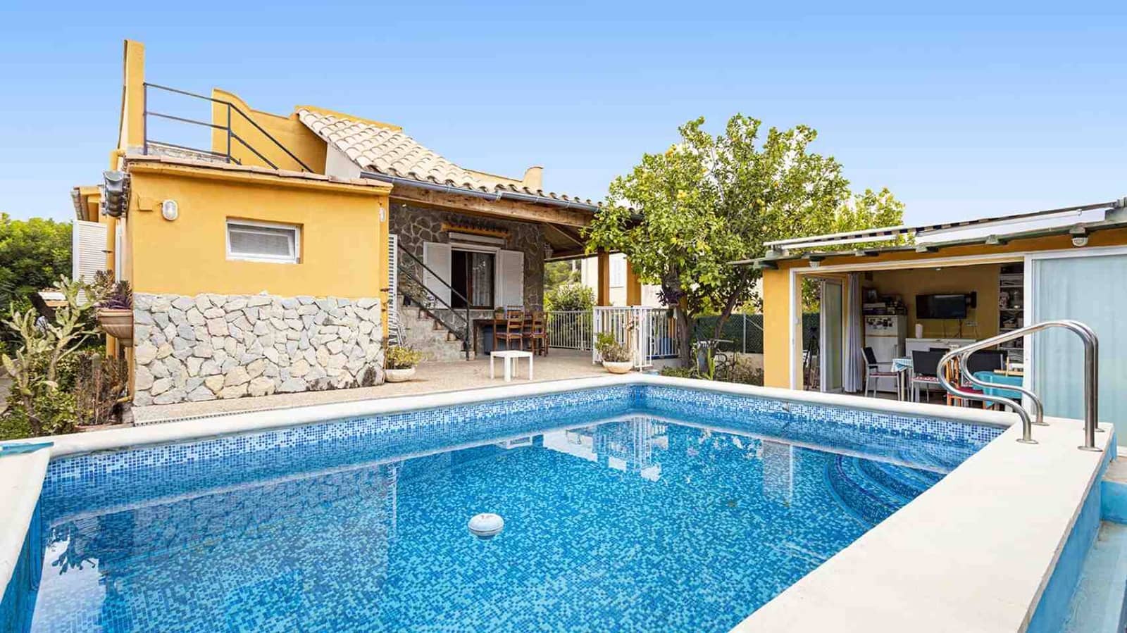 4 soveværelse Villa til salg i El Toro / Port Adriano med swimmingpool - € 1.100.000 (Ref: 8550257)