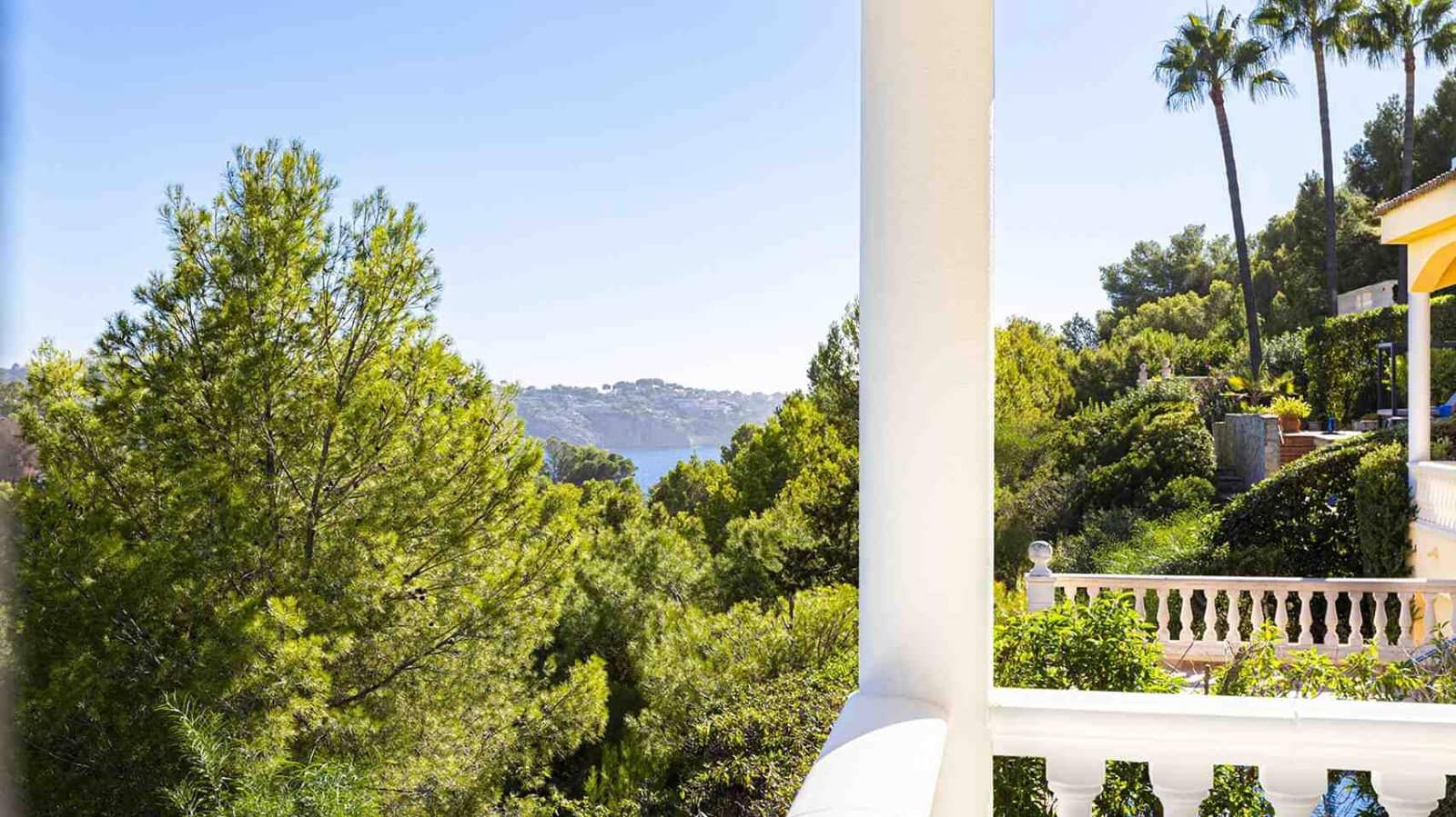 4 soveværelse Villa til salg i Costa de la Calma med swimmingpool - € 2.290.000 (Ref: 8598128)