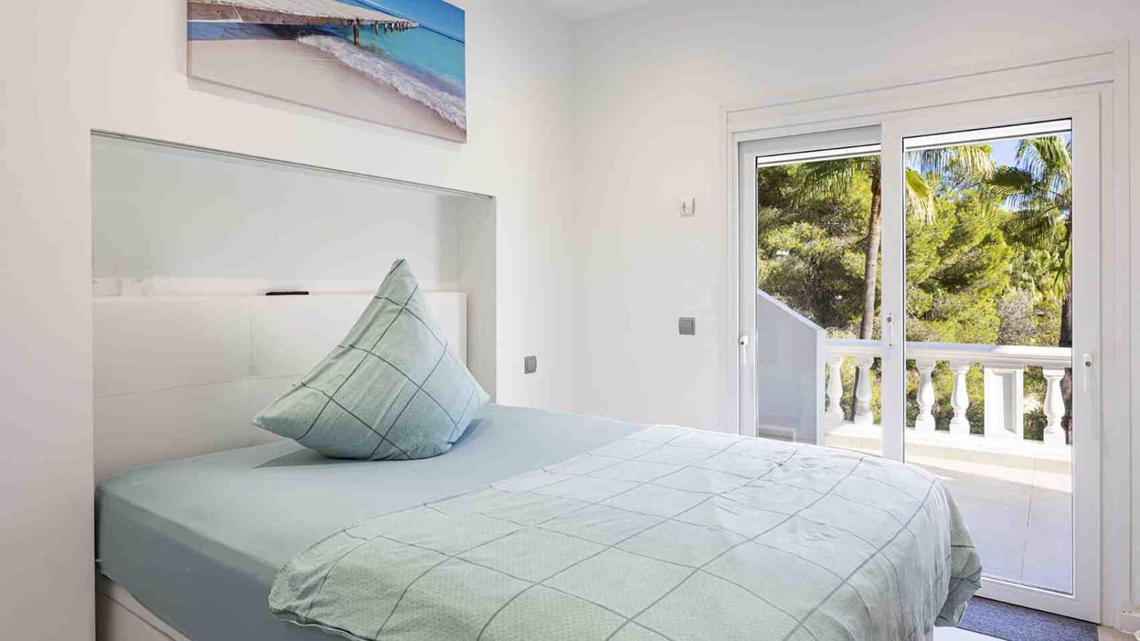 4 soveværelse Villa til salg i Costa de la Calma med swimmingpool - € 2.290.000 (Ref: 8598128)