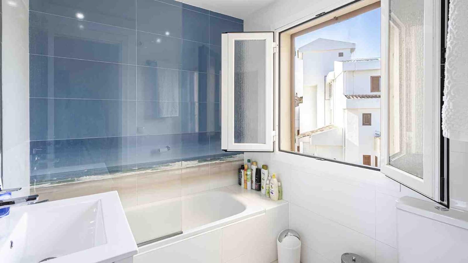 3 soveværelse Lejlighed til salg i Santa Ponsa med swimmingpool - € 1.100.000 (Ref: 8647470)