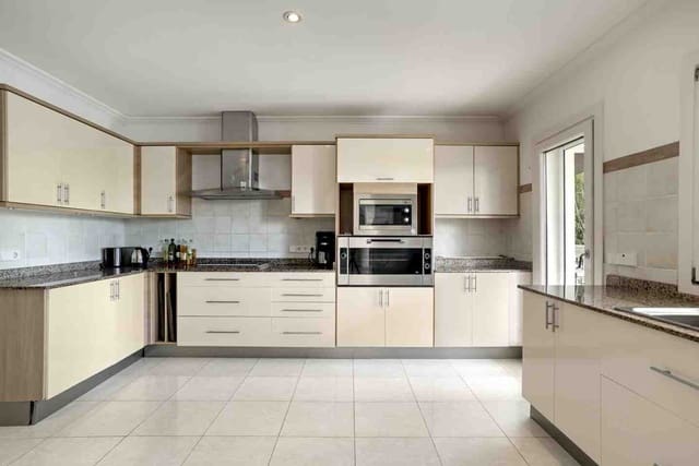 3 sovrum Villa till salu i Peguera / Paguera, Calvià med pool - 2 850 000 € (Ref: 8685348)