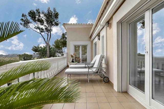 3 sovrum Villa till salu i Peguera / Paguera, Calvià med pool - 2 850 000 € (Ref: 8685348)