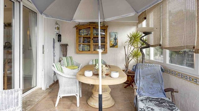 2 soveværelse Villa til salg i Peguera / Paguera, Calvià med swimmingpool - € 1.698.000 (Ref: 8760454)