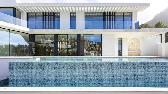 5 soveværelse Villa til salg i Puerto de Andratx, Andratx med swimmingpool - € 7.850.000 (Ref: 8762753)