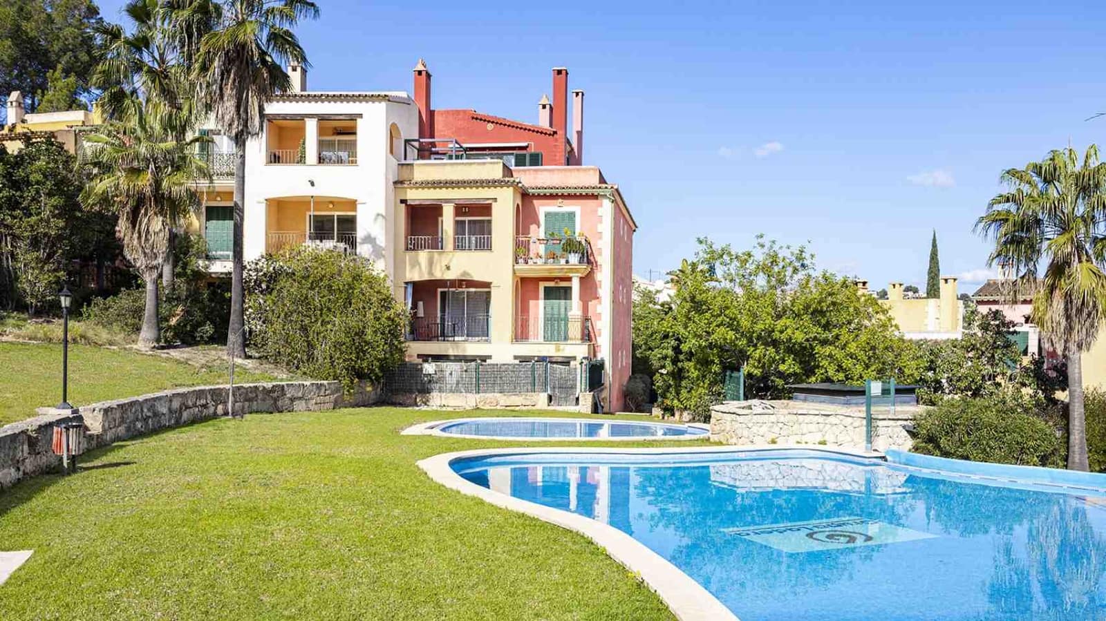 2 bedroom Apartment for sale in Santa Ponsa with pool - € 695,000 (Ref: 8785624)