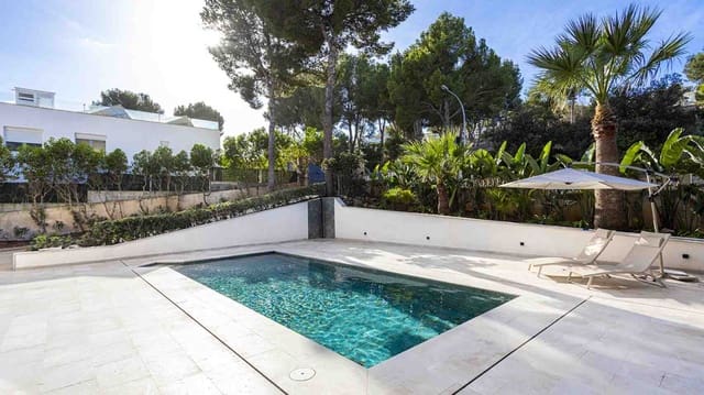 3 soveværelse Villa til salg i Santa Ponsa, Calvià med swimmingpool - € 2.950.000 (Ref: 8799355)