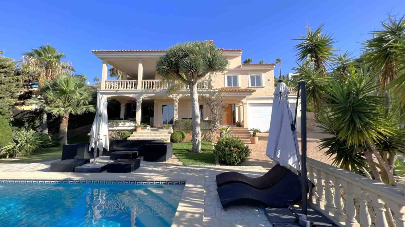 4 sypialnia Willa na sprzedaż w Santa Ponsa z basenem - 3 700 000 € (Ref: 8810922)