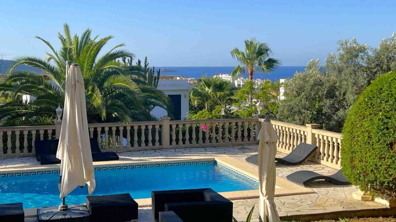 4 sypialnia Willa na sprzedaż w Santa Ponsa z basenem - 3 700 000 € (Ref: 8810922)