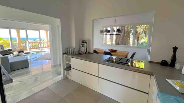 4 sypialnia Willa na sprzedaż w Santa Ponsa, Calvià z basenem - 3 700 000 € (Ref: 8810922)