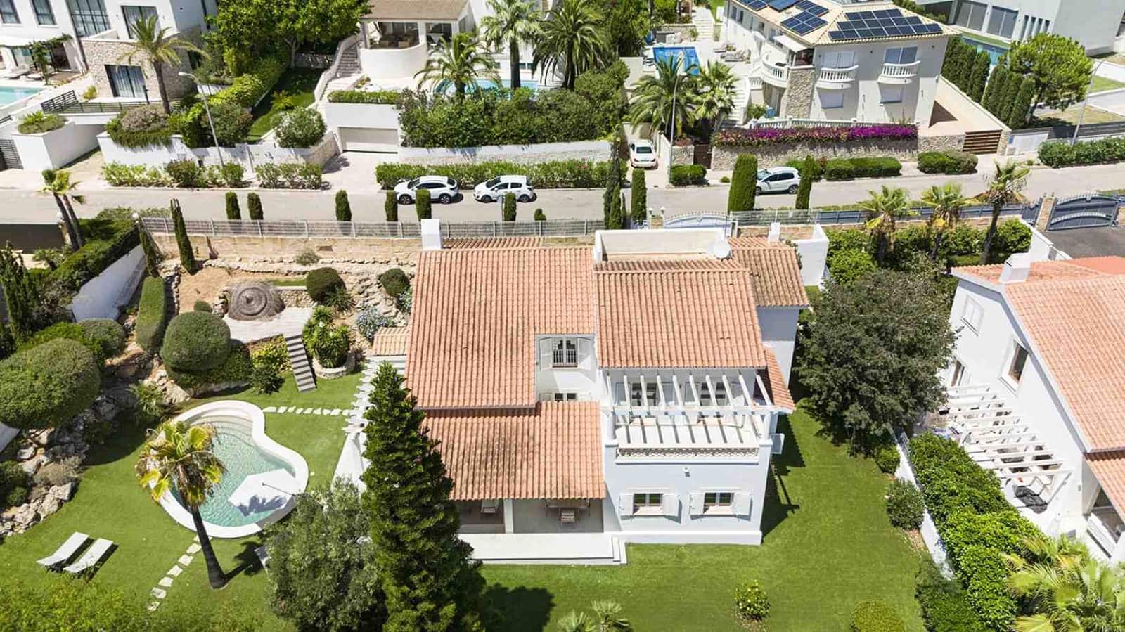 5 bedroom Villa for sale in Santa Ponsa with pool garage - € 2,750,000 (Ref: 8810923)