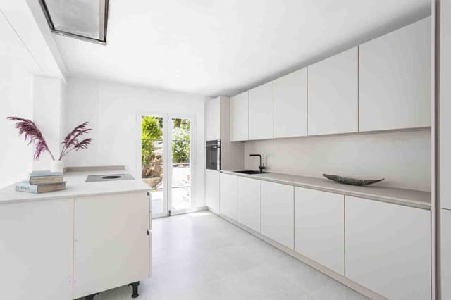 5 slaapkamer Villa te koop in Santa Ponsa, Calvià met zwembad garage - € 2.750.000 (Ref: 8810923)