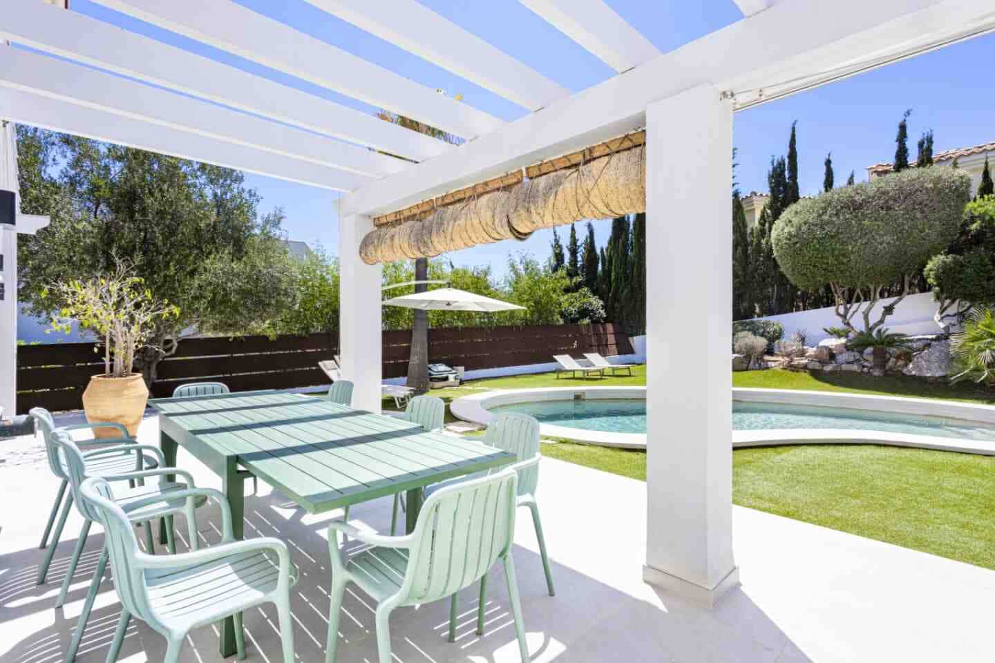 5 bedroom Villa for sale in Santa Ponsa with pool garage - € 2,750,000 (Ref: 8810923)