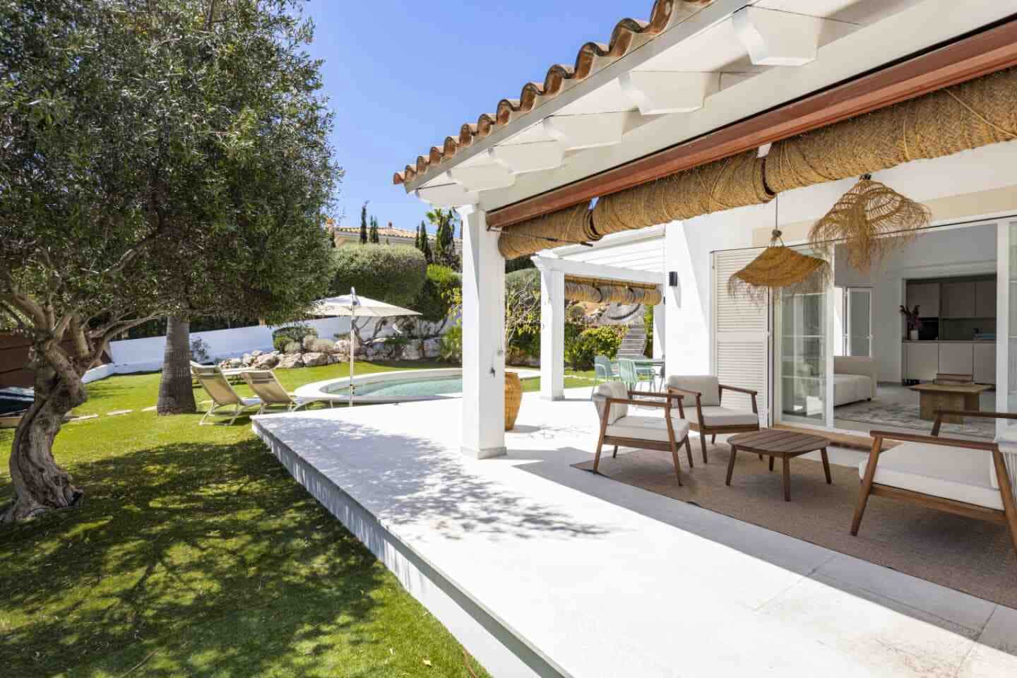 5 bedroom Villa for sale in Santa Ponsa with pool garage - € 2,750,000 (Ref: 8810923)