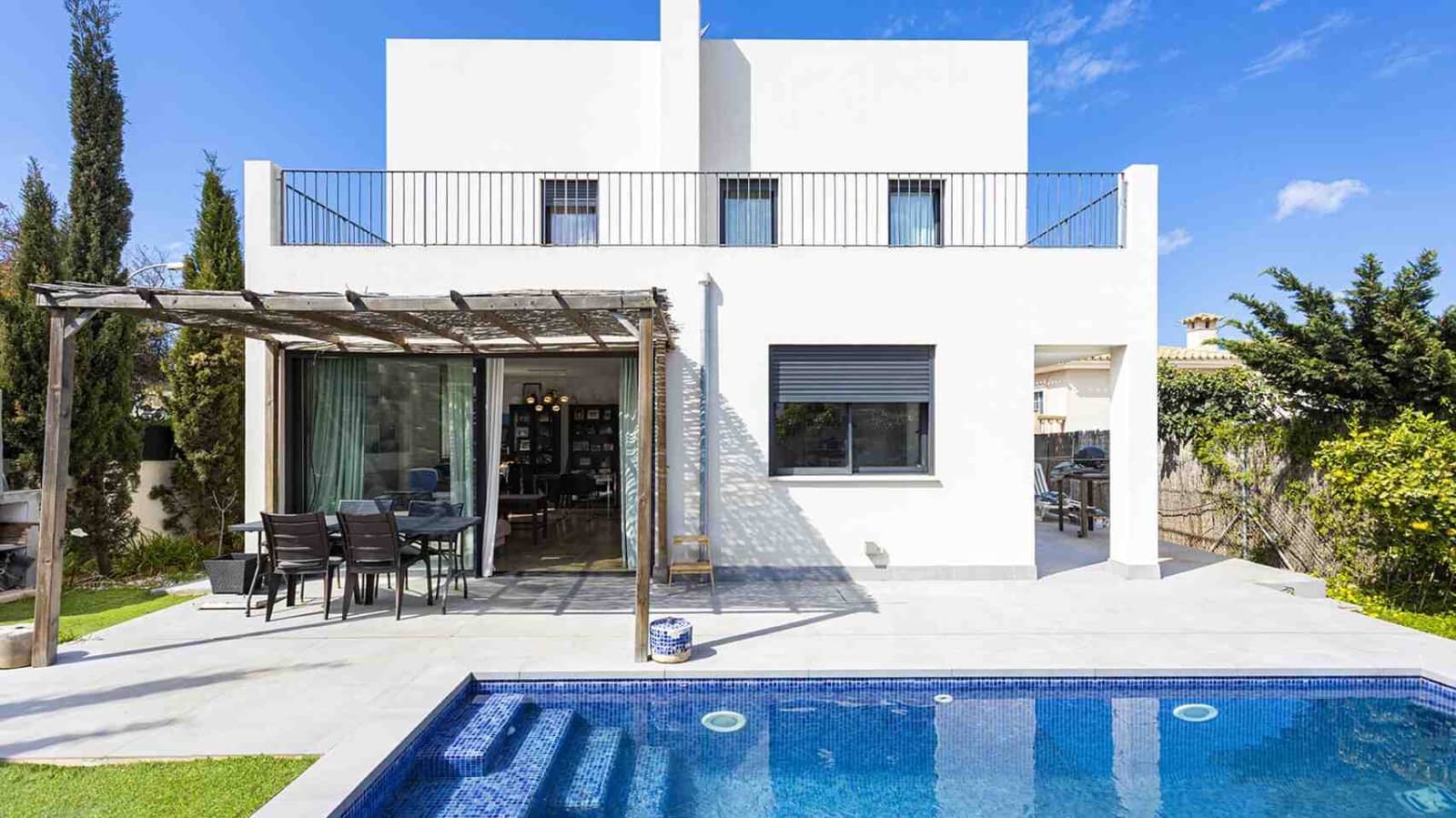 4 soveværelse Villa til salg i Son Ferrer med swimmingpool - € 1.080.000 (Ref: 8910150)