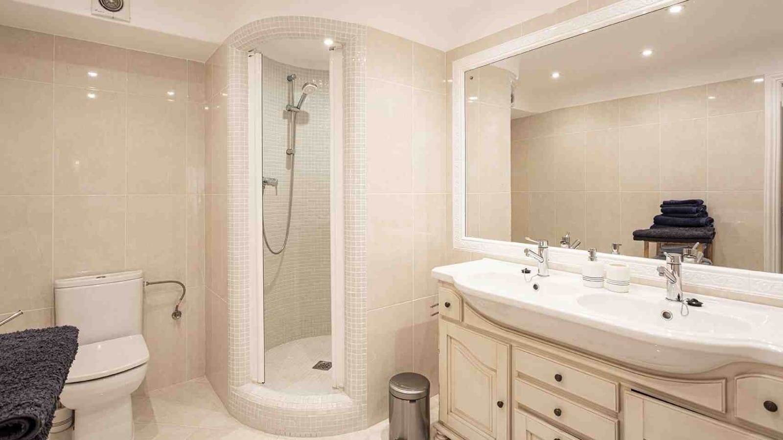 4 soveværelse Lejlighed til salg i Costa de la Calma med swimmingpool - € 1.650.000 (Ref: 8927955)