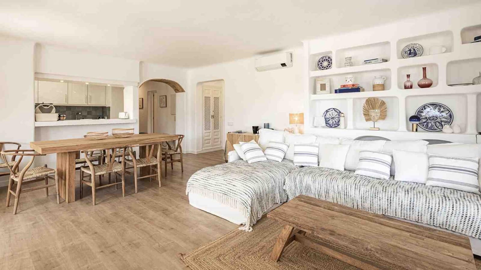 4 soveværelse Lejlighed til salg i Costa de la Calma med swimmingpool - € 1.650.000 (Ref: 8927955)