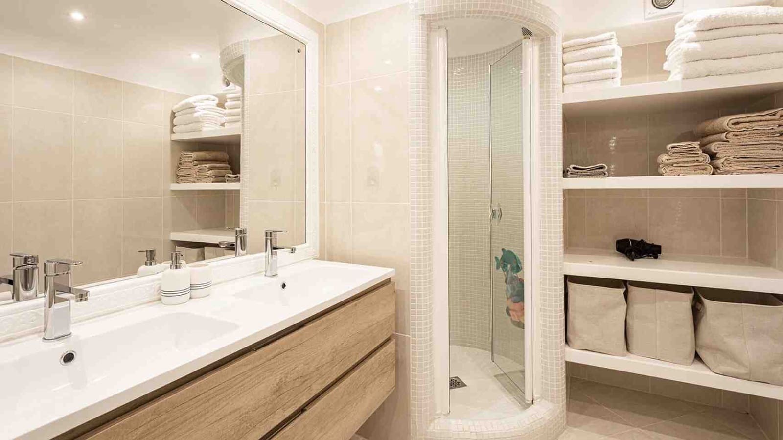 4 soveværelse Lejlighed til salg i Costa de la Calma med swimmingpool - € 1.650.000 (Ref: 8927955)