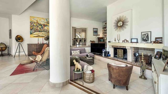 4 soveværelse Villa til salg i Santa Ponsa, Calvià med swimmingpool - € 2.800.000 (Ref: 8931505)