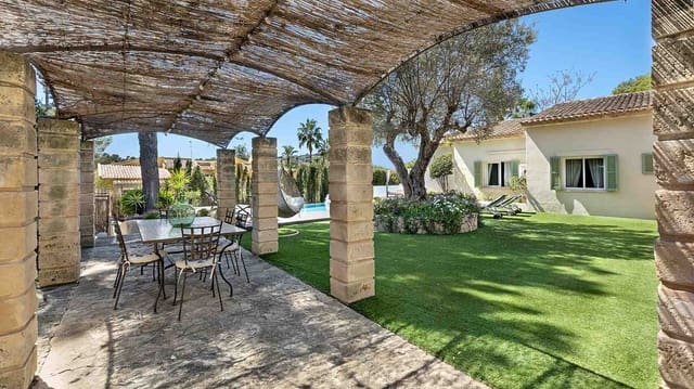 4 soveværelse Villa til salg i Santa Ponsa, Calvià med swimmingpool - € 2.800.000 (Ref: 8931505)