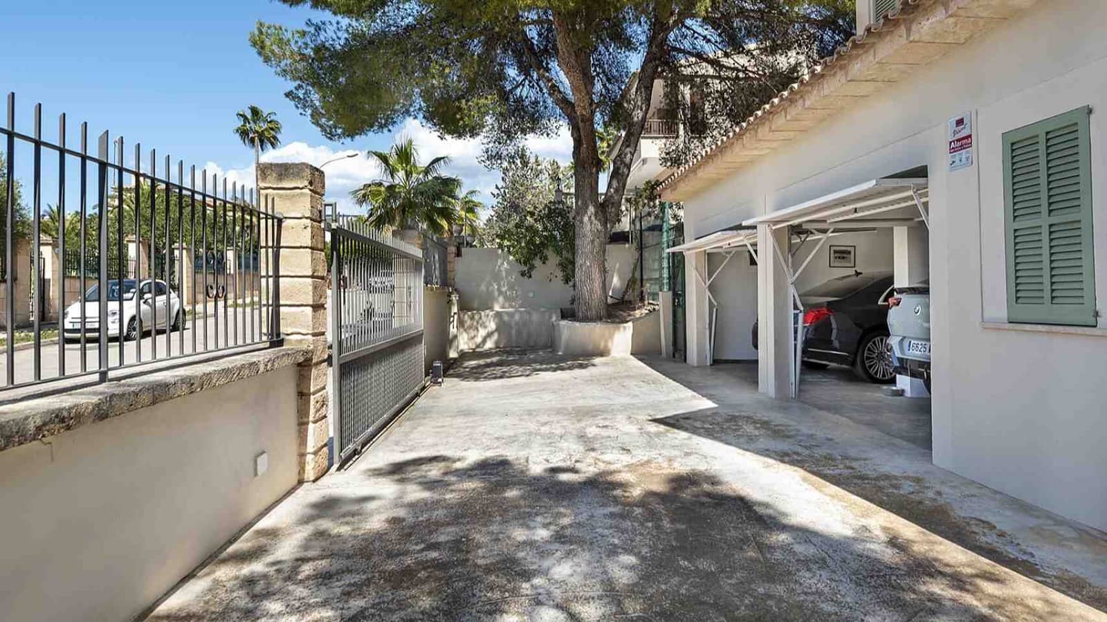 4 soveværelse Villa til salg i Santa Ponsa med swimmingpool - € 2.800.000 (Ref: 8931505)