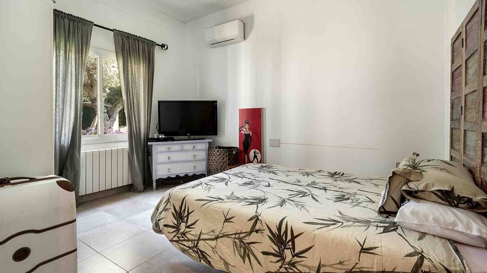 4 soveværelse Villa til salg i Santa Ponsa med swimmingpool - € 2.800.000 (Ref: 8931505)