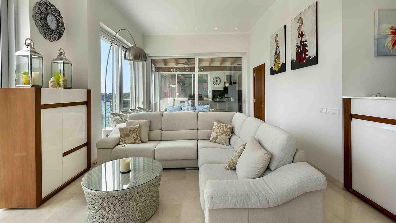 3 soveværelse Villa til salg i Costa de la Calma med swimmingpool - € 2.980.000 (Ref: 8944935)