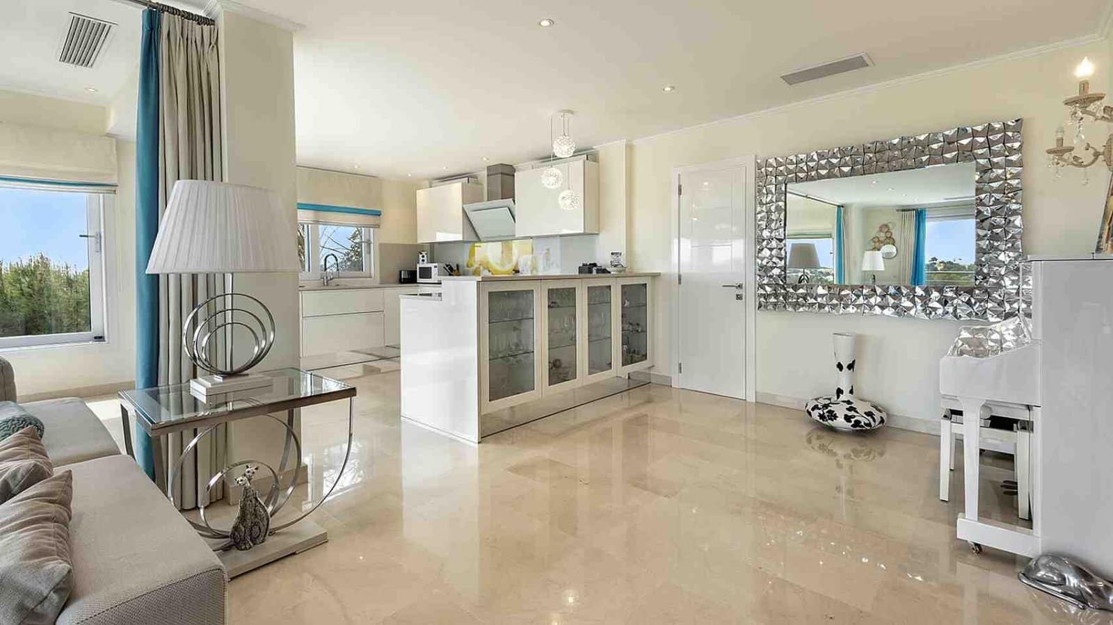 3 soveværelse Villa til salg i Costa de la Calma med swimmingpool - € 2.980.000 (Ref: 8944935)