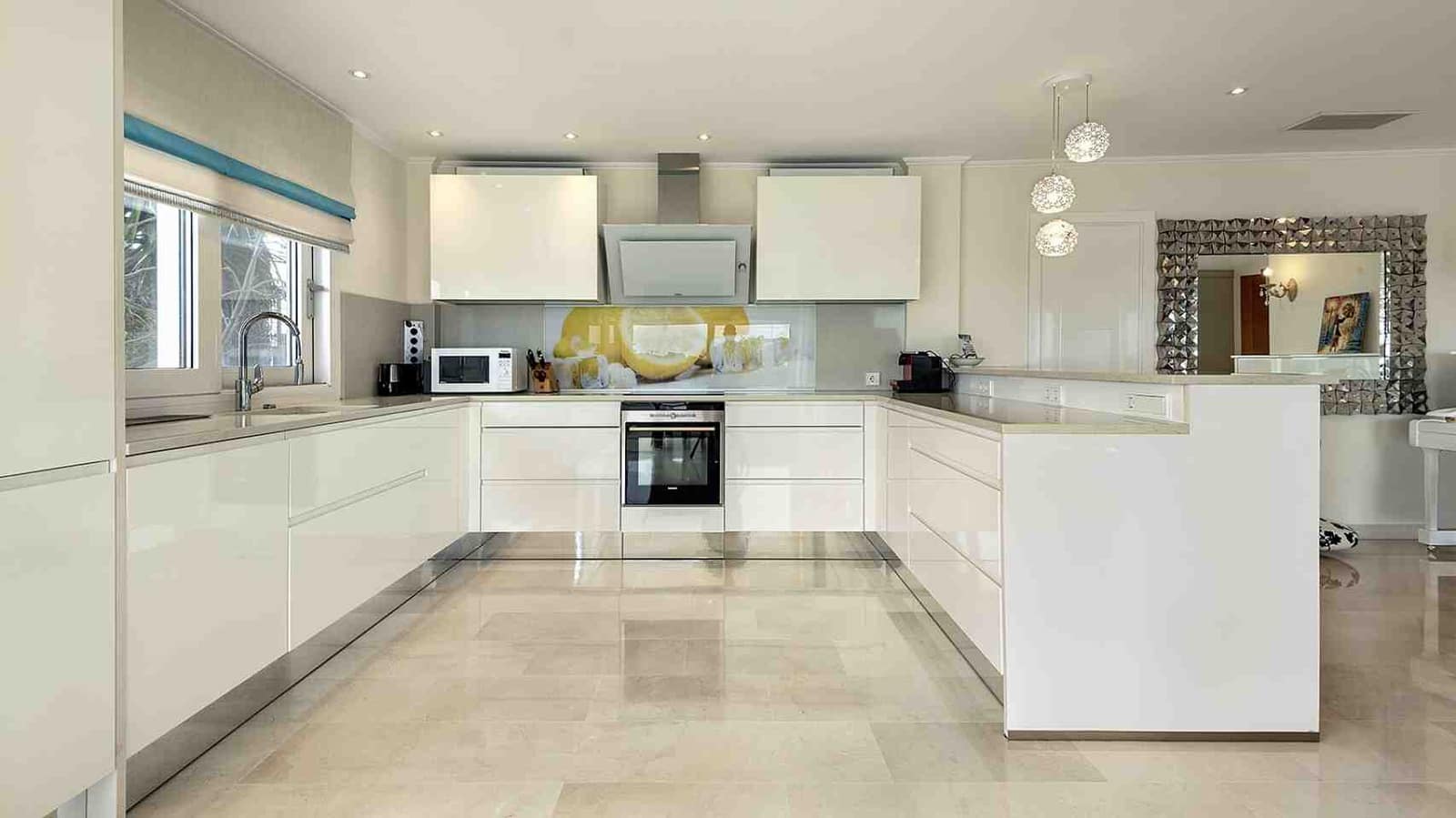 3 soveværelse Villa til salg i Costa de la Calma med swimmingpool - € 2.980.000 (Ref: 8944935)