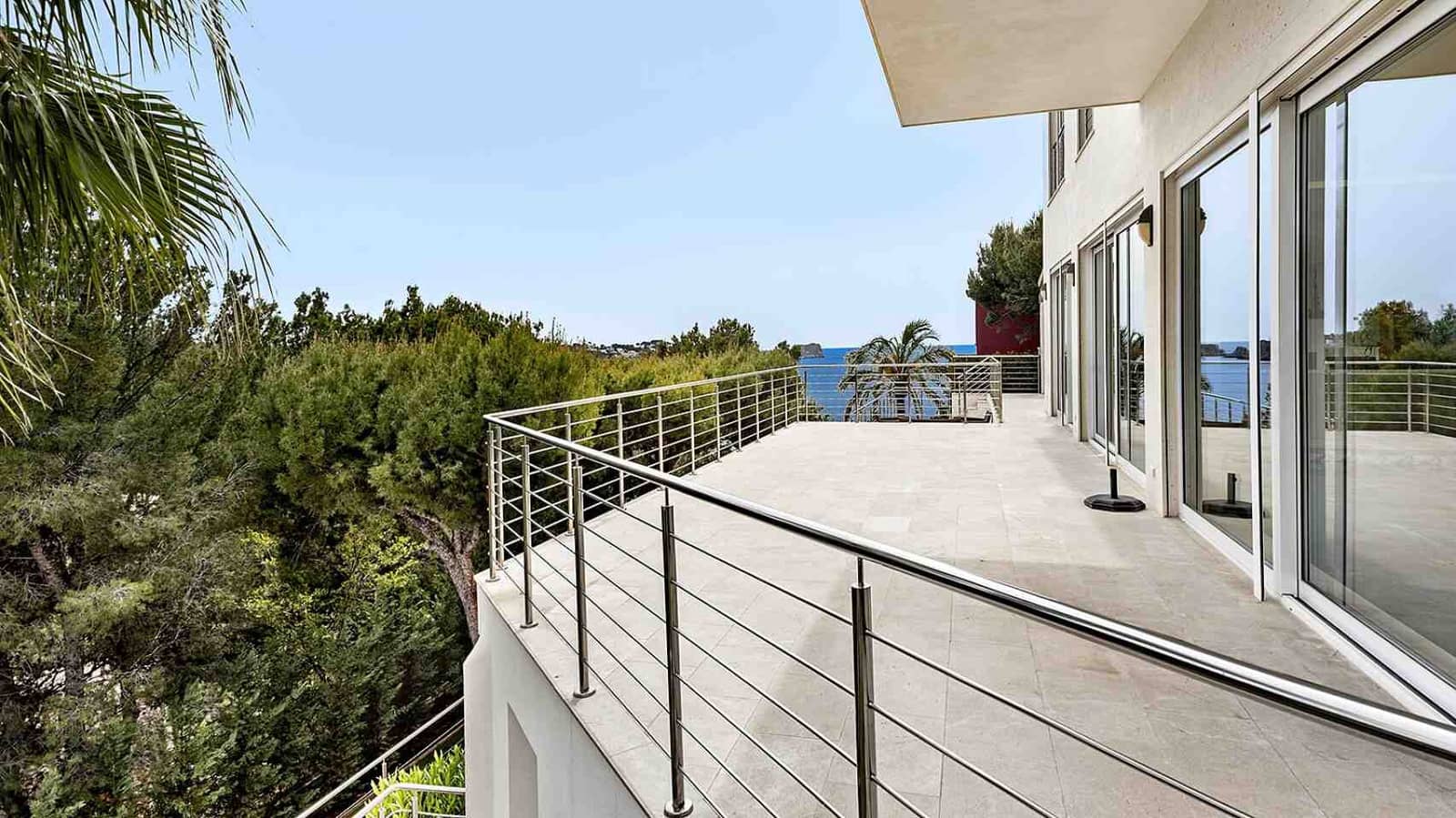 3 soveværelse Villa til salg i Costa de la Calma med swimmingpool - € 2.980.000 (Ref: 8944935)