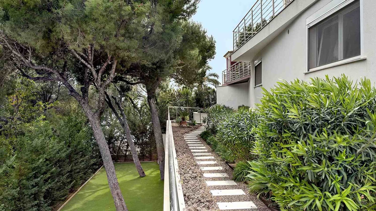 3 soveværelse Villa til salg i Costa de la Calma med swimmingpool - € 2.980.000 (Ref: 8944935)