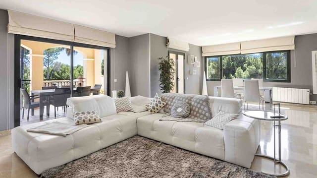 3 soverom Penthouse til salgs i Santa Ponsa, Calvià med svømmebasseng - € 1 390 000 (Ref: 8981248)