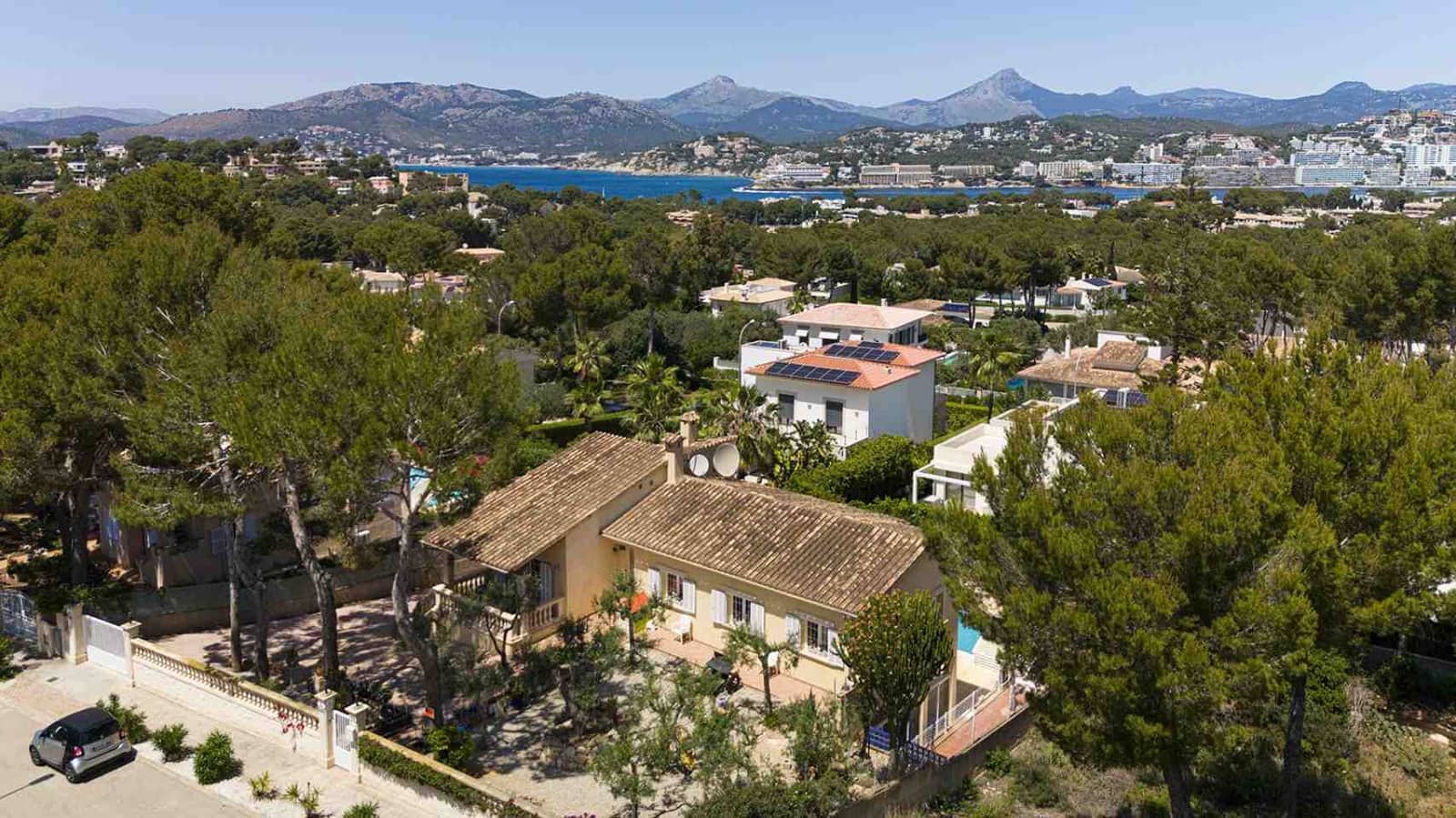 3 soverom Villa til salgs i Santa Ponsa med svømmebasseng - € 2 200 000 (Ref: 8998126)