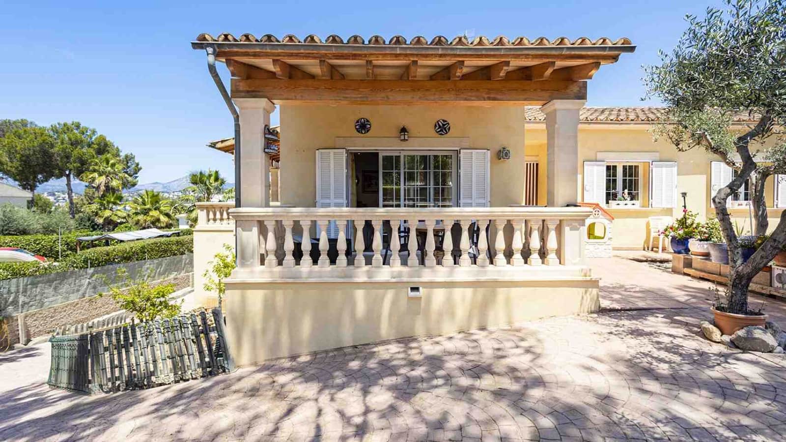 3 soverom Villa til salgs i Santa Ponsa med svømmebasseng - € 2 200 000 (Ref: 8998126)