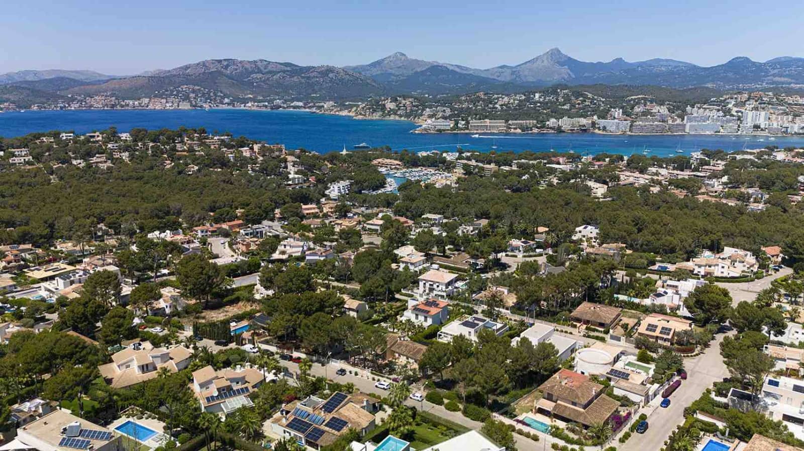 3 soverom Villa til salgs i Santa Ponsa med svømmebasseng - € 2 200 000 (Ref: 8998126)