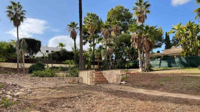 Undeveloped Land for sale in Santa Ponsa, Calvià - € 1,850,000 (Ref: 9004521)