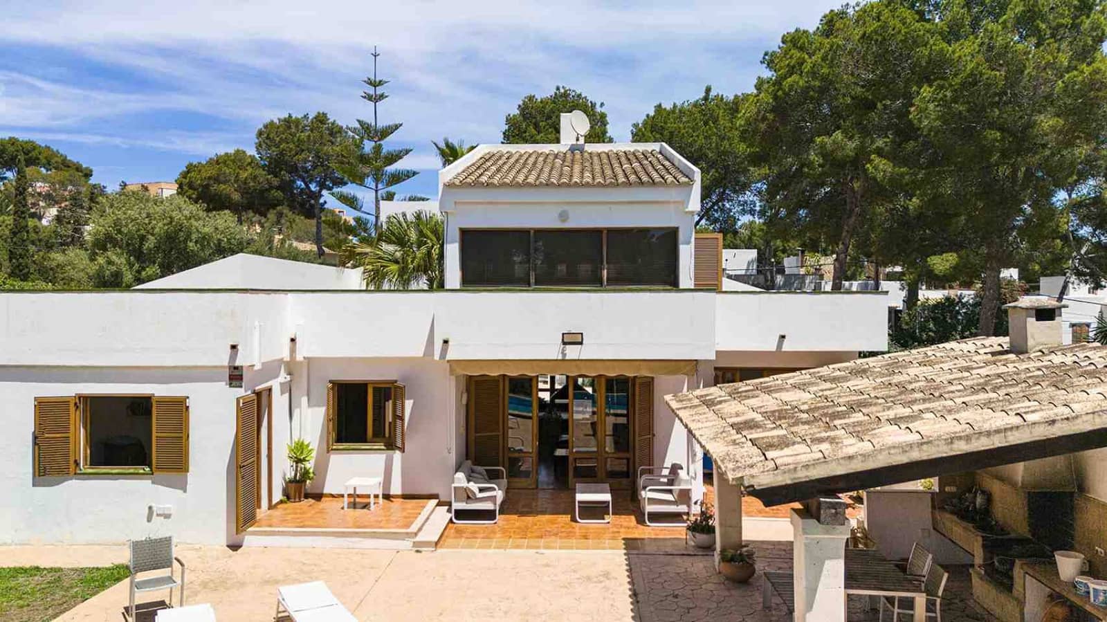 4 soverom Villa til salgs i Santa Ponsa med svømmebasseng garasje - € 1 950 000 (Ref: 9009924)