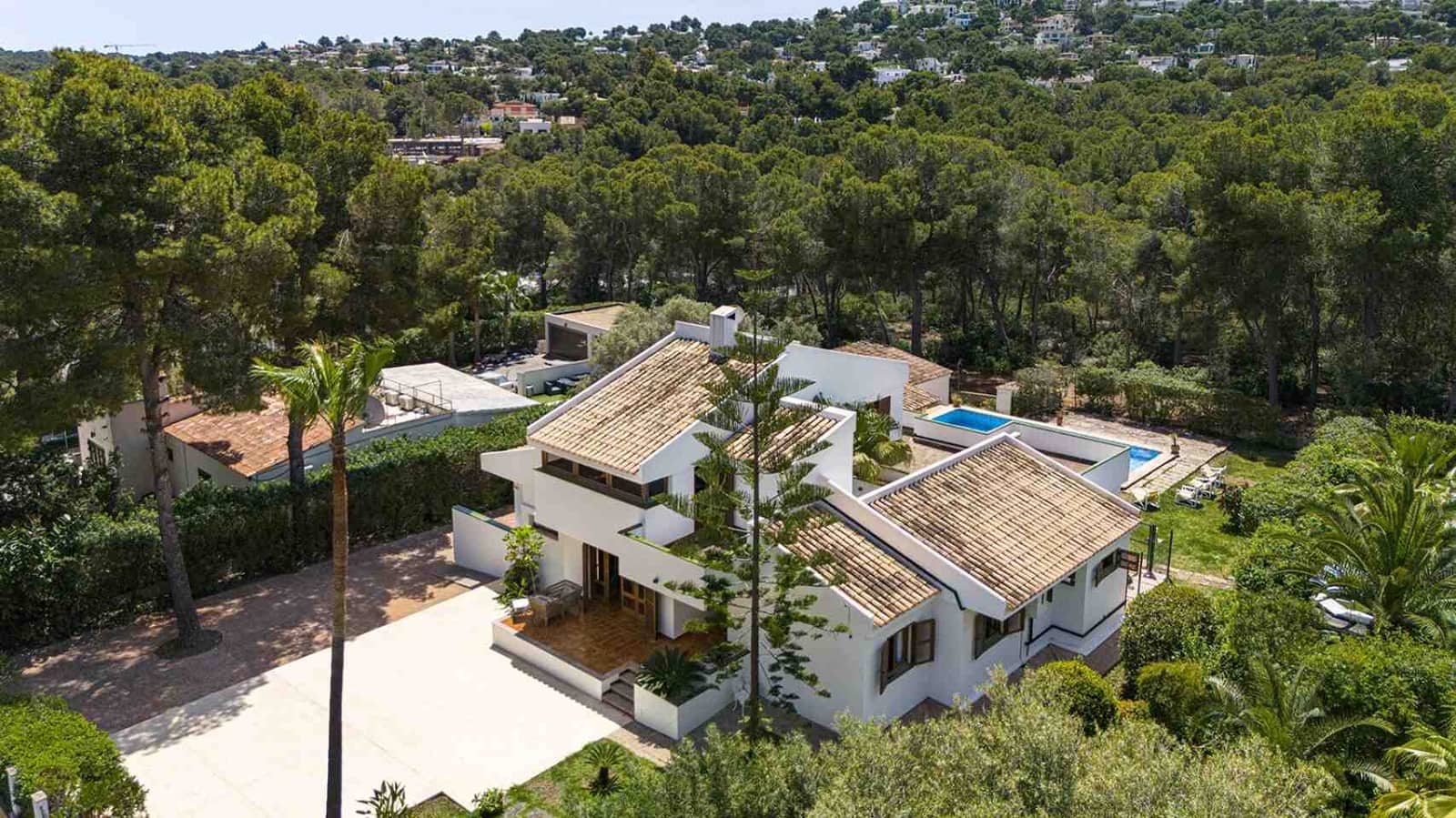 4 soverom Villa til salgs i Santa Ponsa med svømmebasseng garasje - € 1 950 000 (Ref: 9009924)