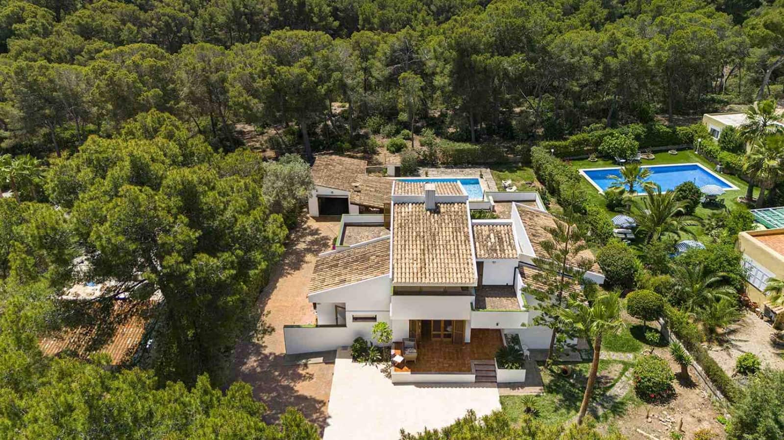 4 soverom Villa til salgs i Santa Ponsa med svømmebasseng garasje - € 1 950 000 (Ref: 9009924)